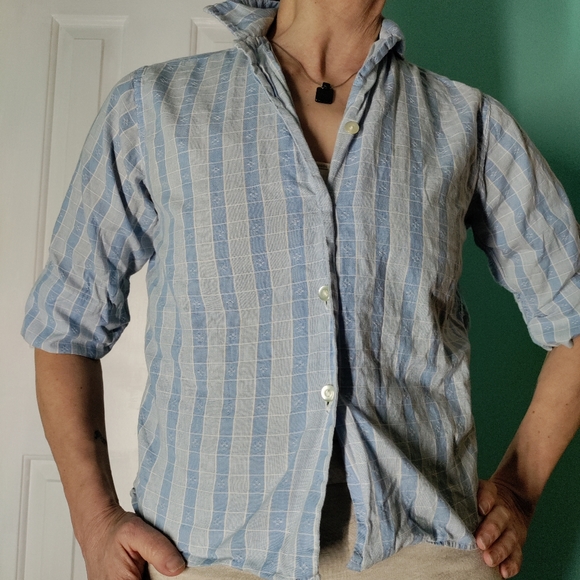 Vintage Women's Button Up - Picture 3 of 5